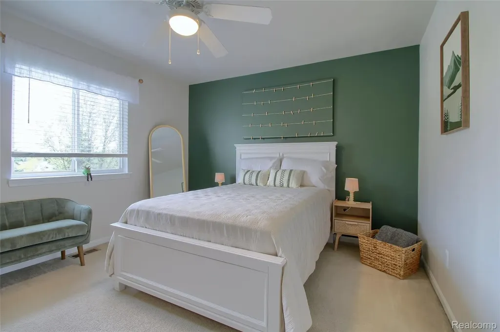 28260 Cottage Lane Lyon Charter Township MI 48165