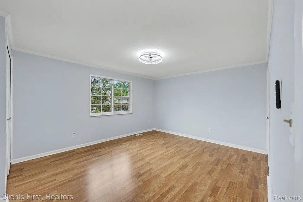 3776 Highland Drive Troy City MI 48083
