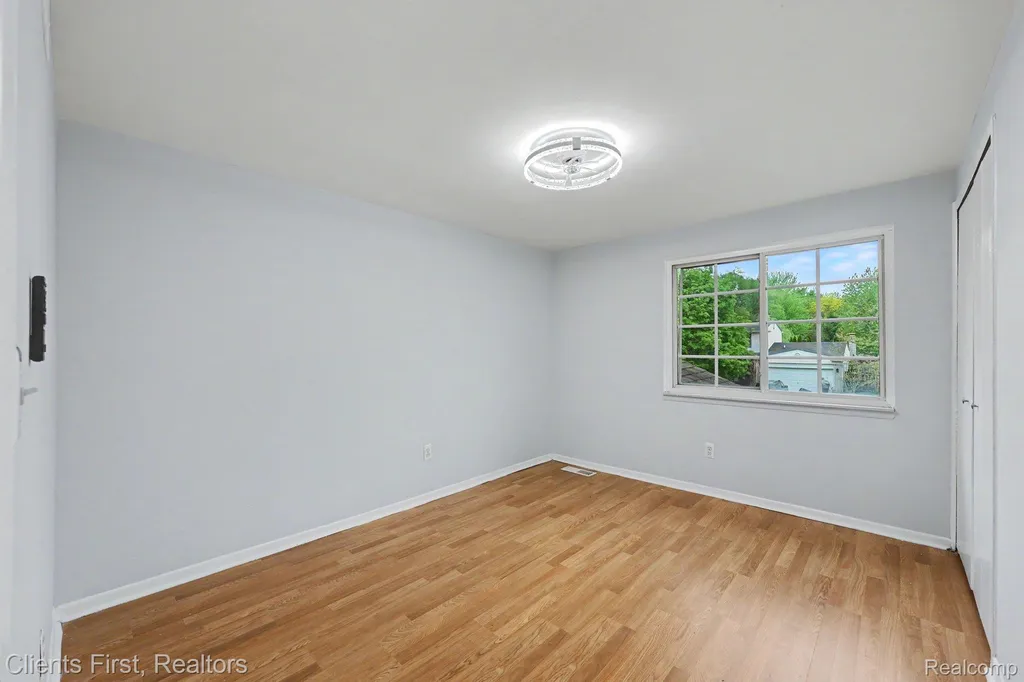 3776 Highland Drive Troy City MI 48083