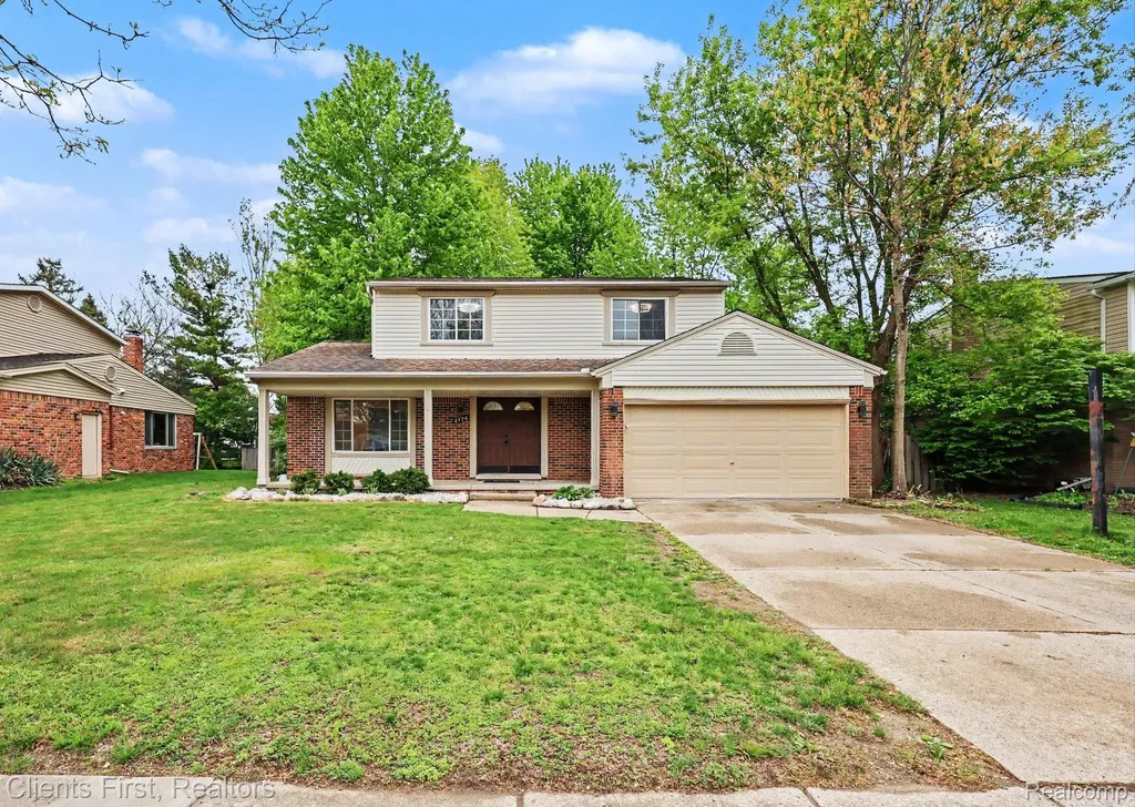 3776 Highland Drive Troy City MI 48083