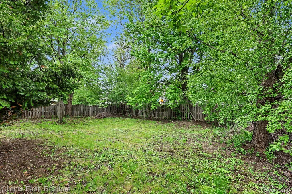 3776 Highland Drive Troy City MI 48083
