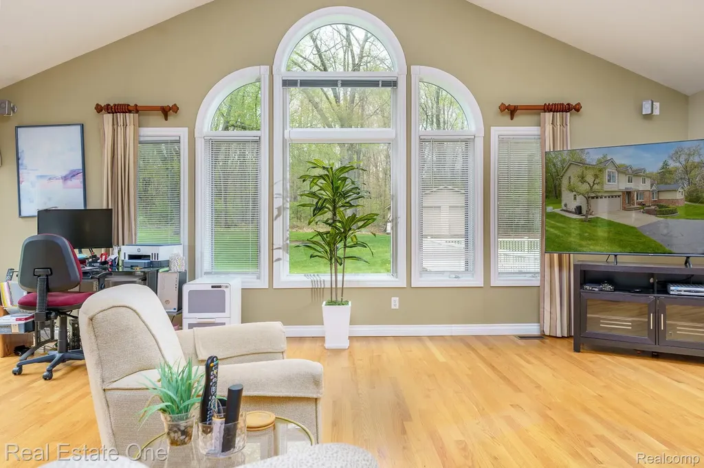 9243 Sherwood Drive Springfield Charter Township MI 48350