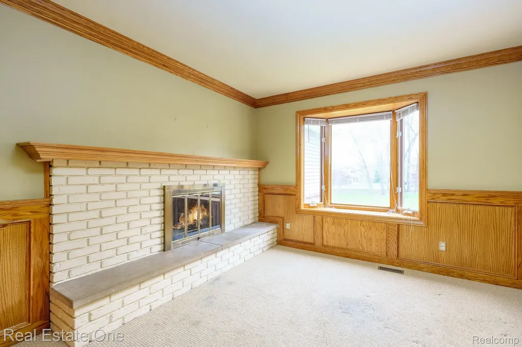 9243 Sherwood Drive Springfield Charter Township MI 48350