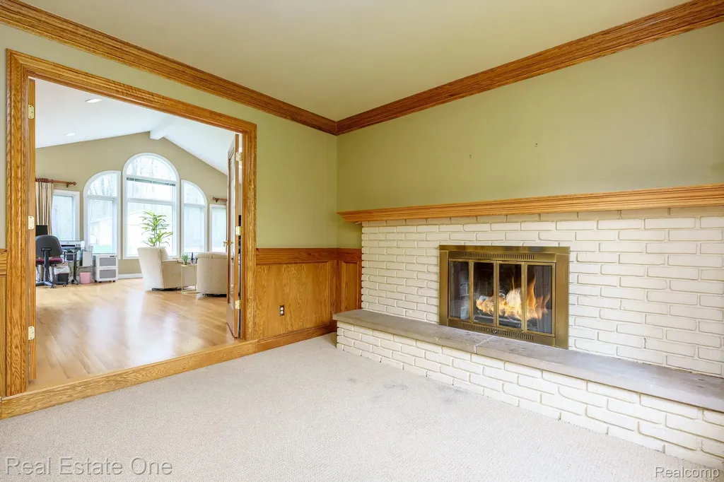 9243 Sherwood Drive Springfield Charter Township MI 48350