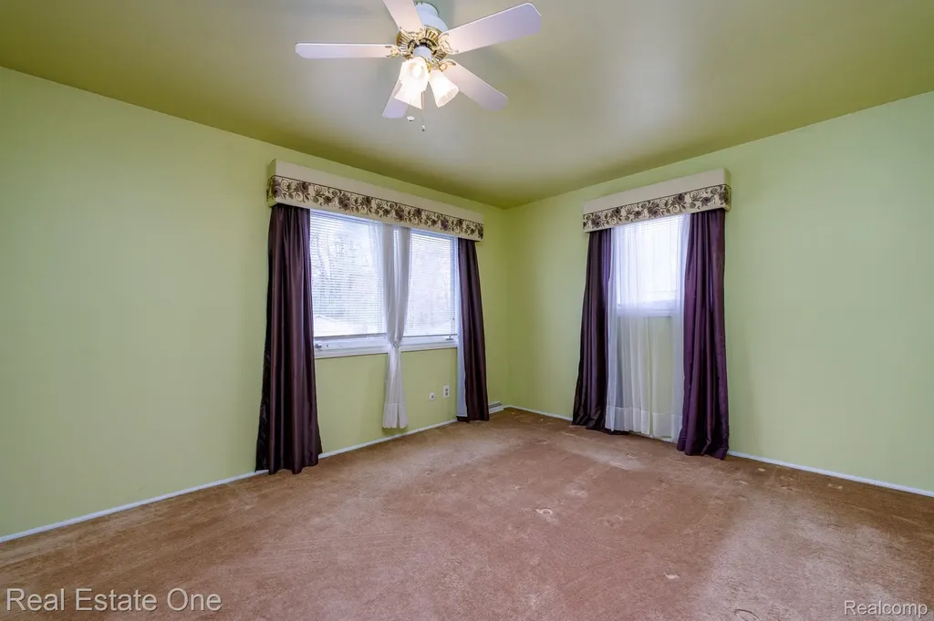 9243 Sherwood Drive Springfield Charter Township MI 48350