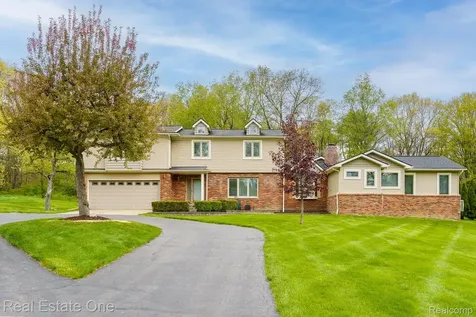9243 Sherwood Drive Springfield Charter Township MI 48350