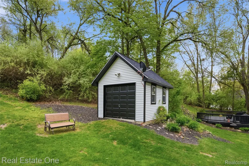 5361 Universe Avenue Marion Township MI 48843