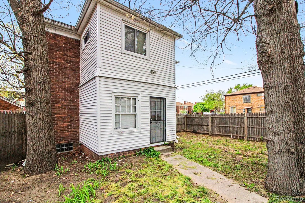 18112 Northlawn Street Detroit City MI 48221