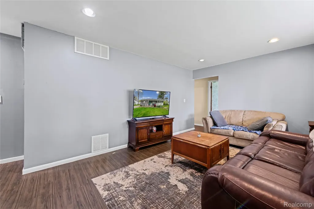 1135 Quinif Drive Walled Lake City MI 48390