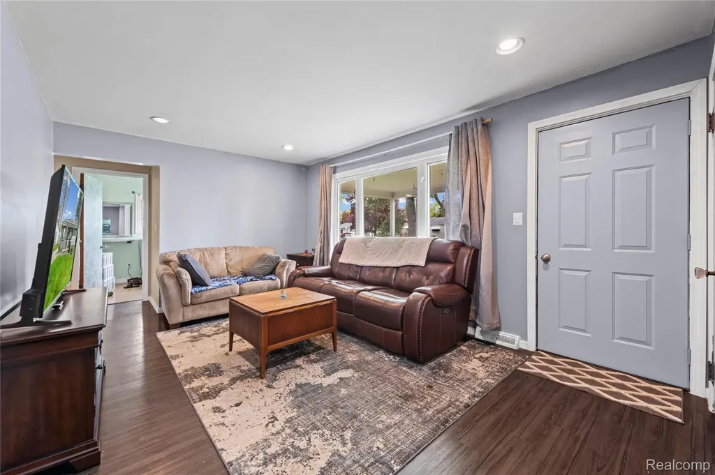 1135 Quinif Drive Walled Lake City MI 48390