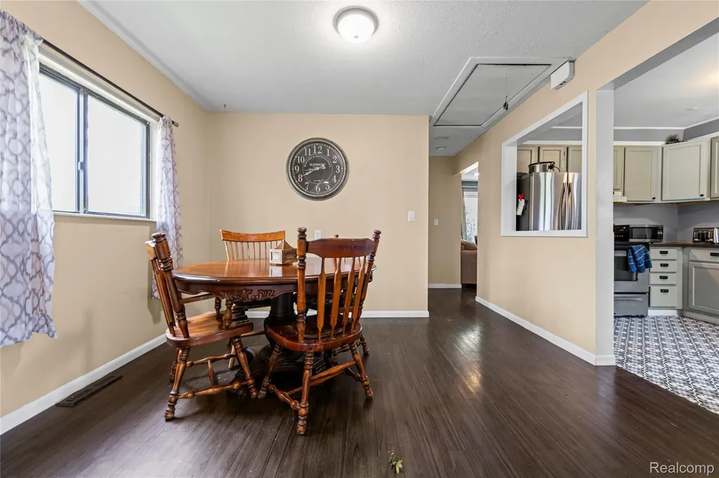 1135 Quinif Drive Walled Lake City MI 48390