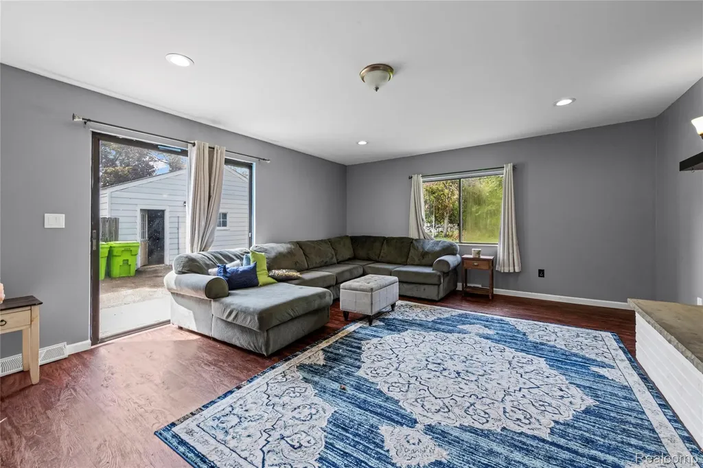 1135 Quinif Drive Walled Lake City MI 48390