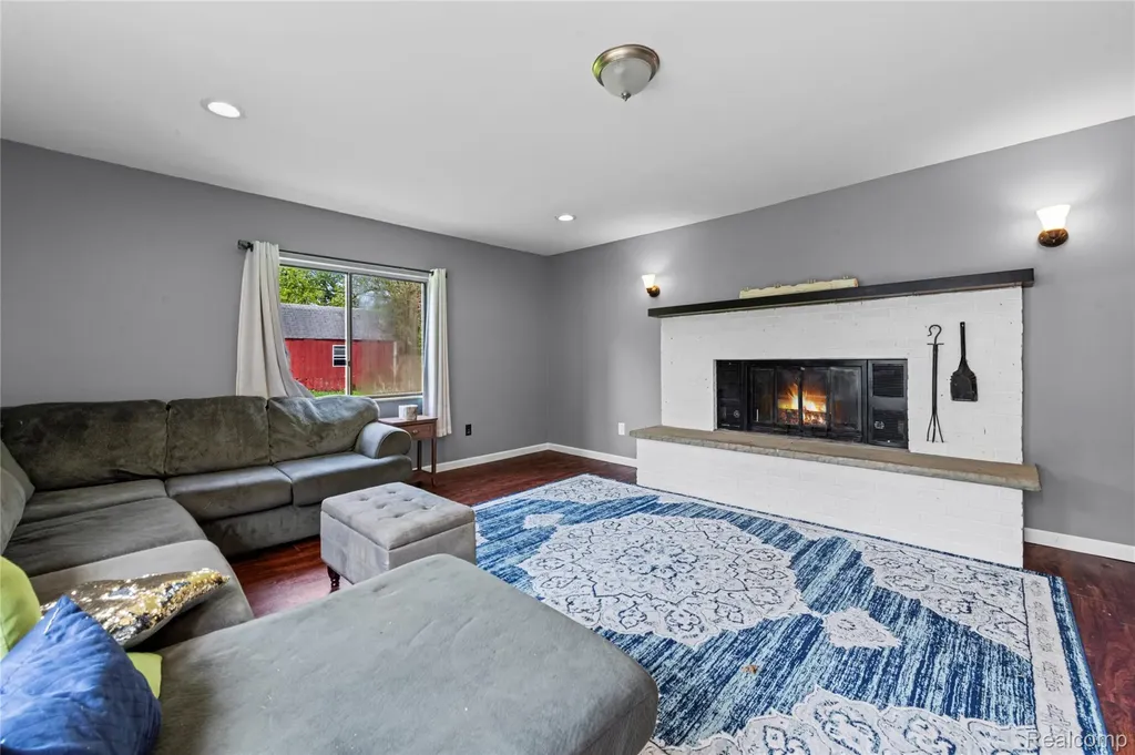 1135 Quinif Drive Walled Lake City MI 48390