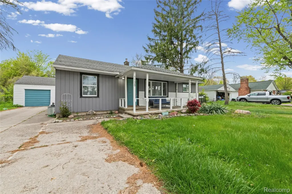 1135 Quinif Drive Walled Lake City MI 48390