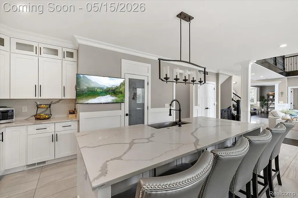 46930 Riverpark E Macomb Township MI 48044