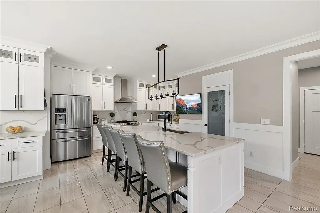 46930 Riverpark E Macomb Township MI 48044