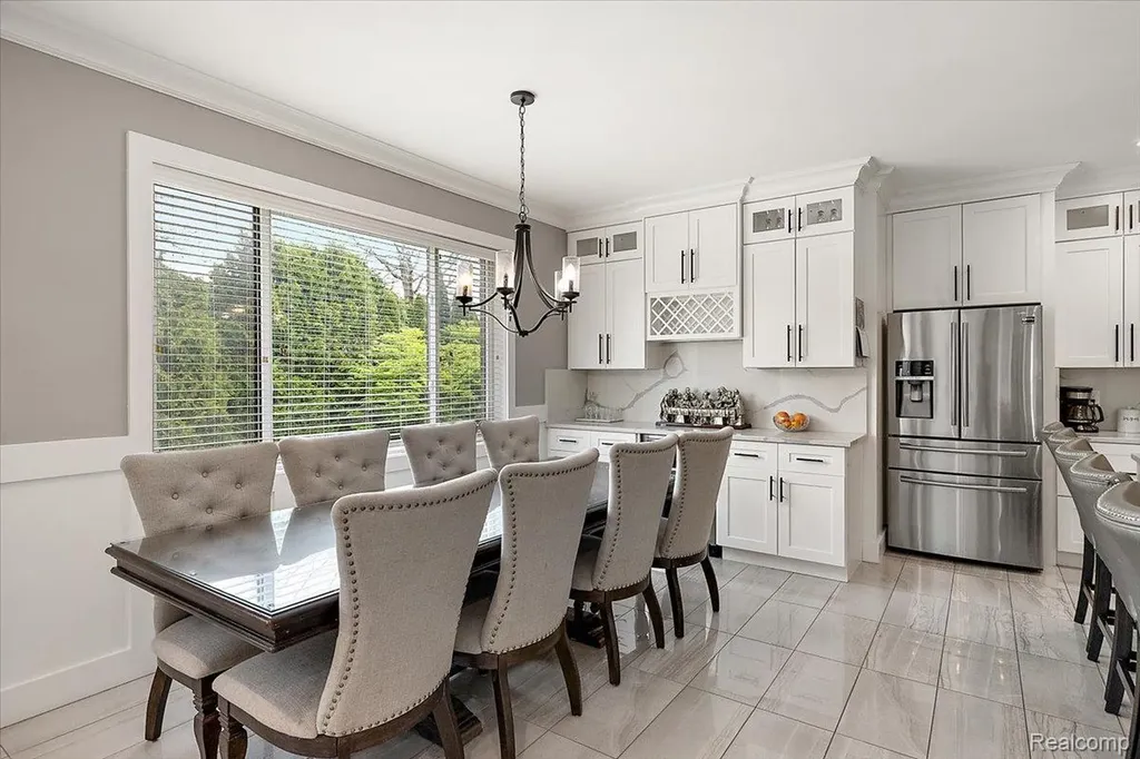 46930 Riverpark E Macomb Township MI 48044