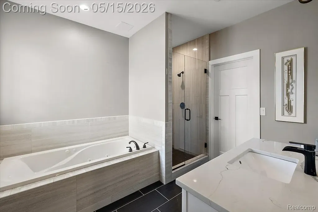 46930 Riverpark E Macomb Township MI 48044