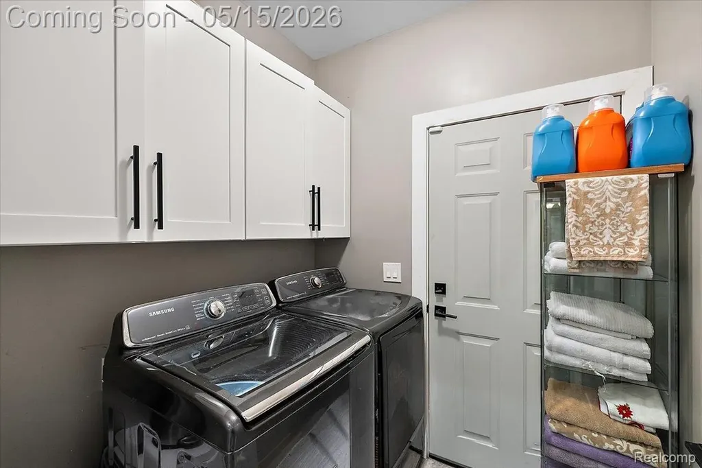 46930 Riverpark E Macomb Township MI 48044