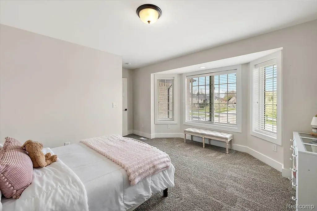 46930 Riverpark E Macomb Township MI 48044
