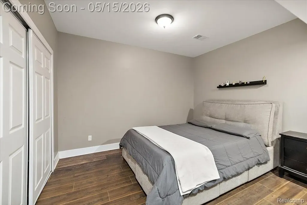 46930 Riverpark E Macomb Township MI 48044