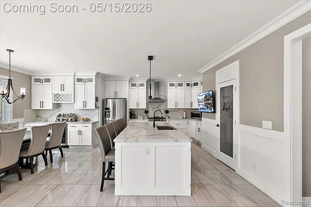 46930 Riverpark E Macomb Township MI 48044