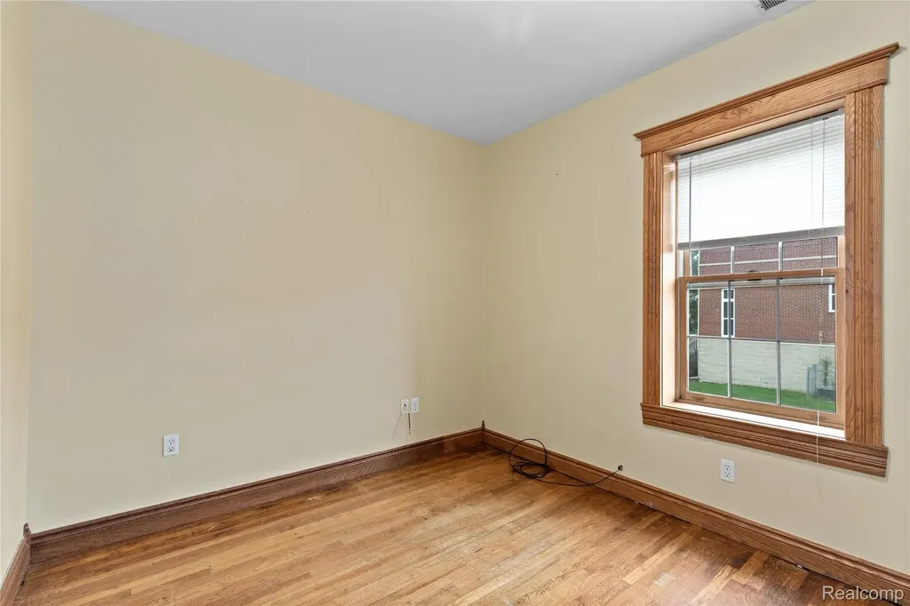 242 E Palmer Street Detroit City MI 48202