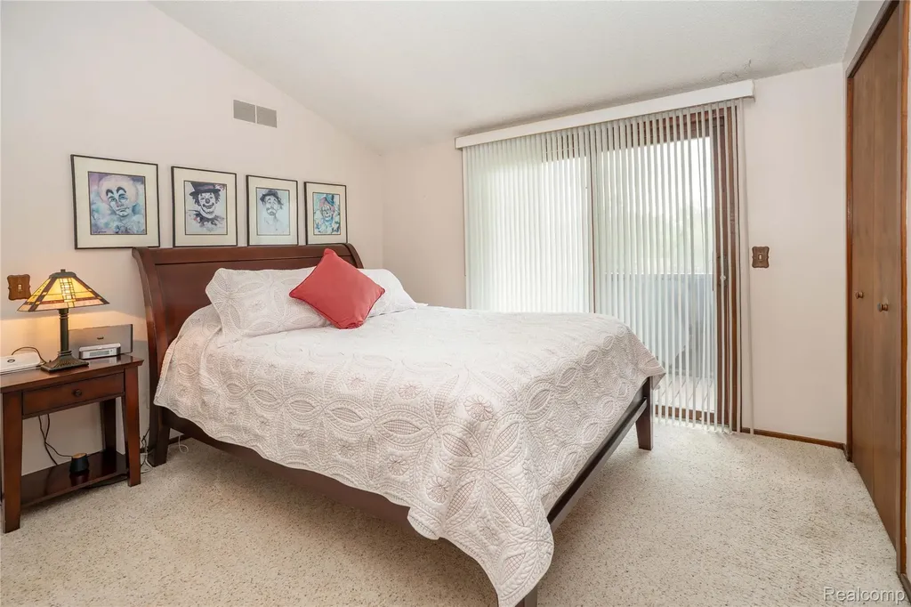 2725 Cooley Lake Road Highland Charter Township MI 48356