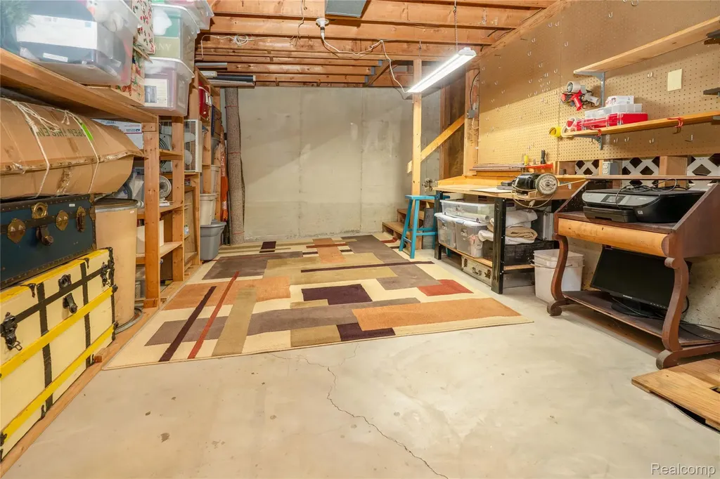 2725 Cooley Lake Road Highland Charter Township MI 48356
