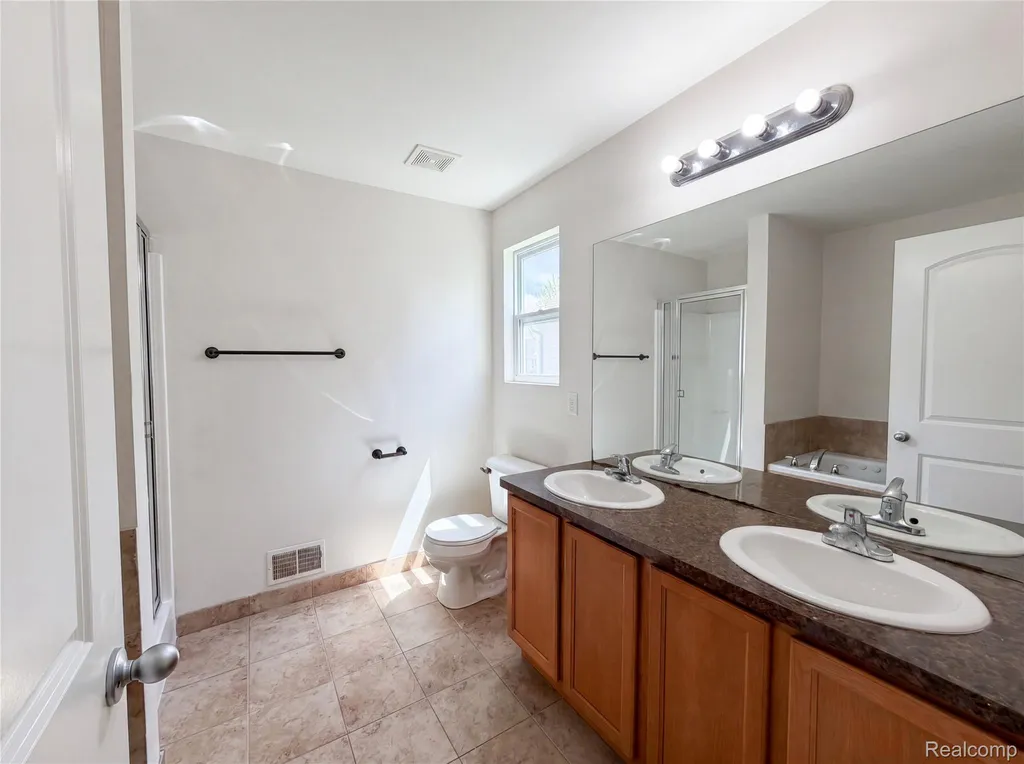 5988 Treetops Drive Romulus City MI 48174