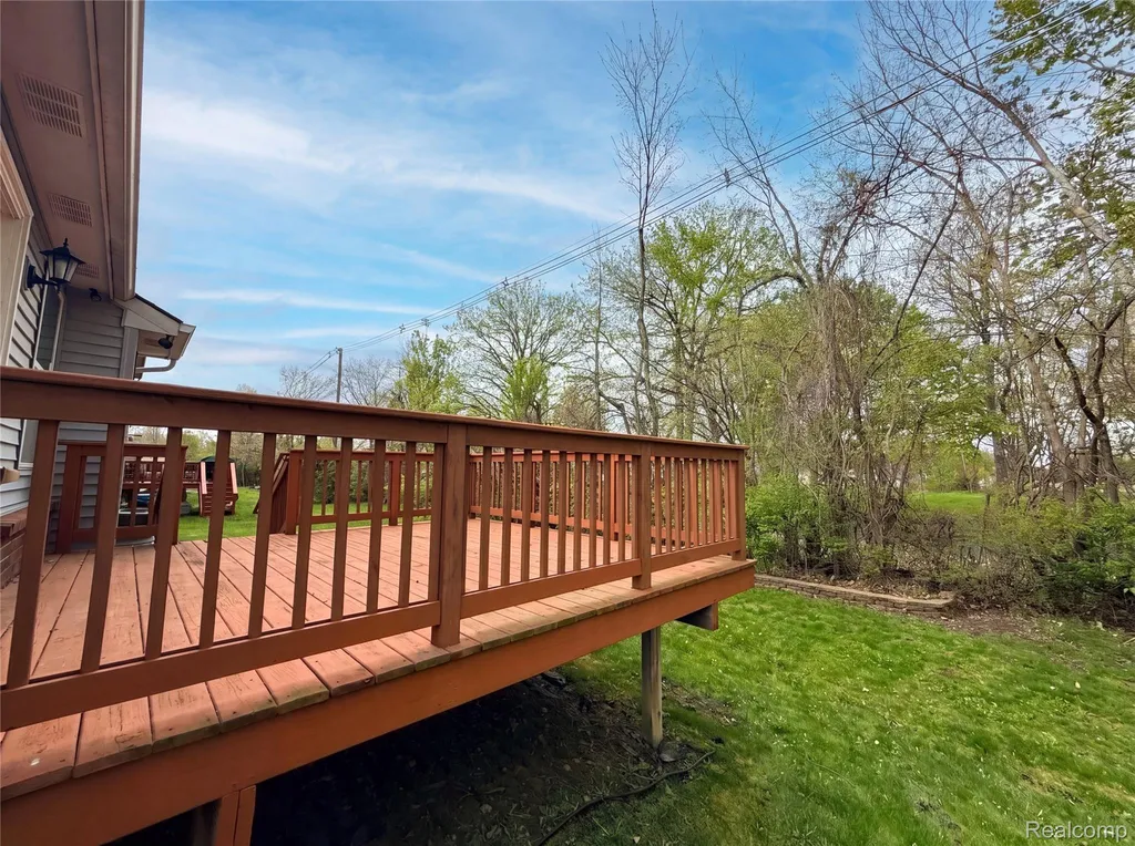 5988 Treetops Drive Romulus City MI 48174
