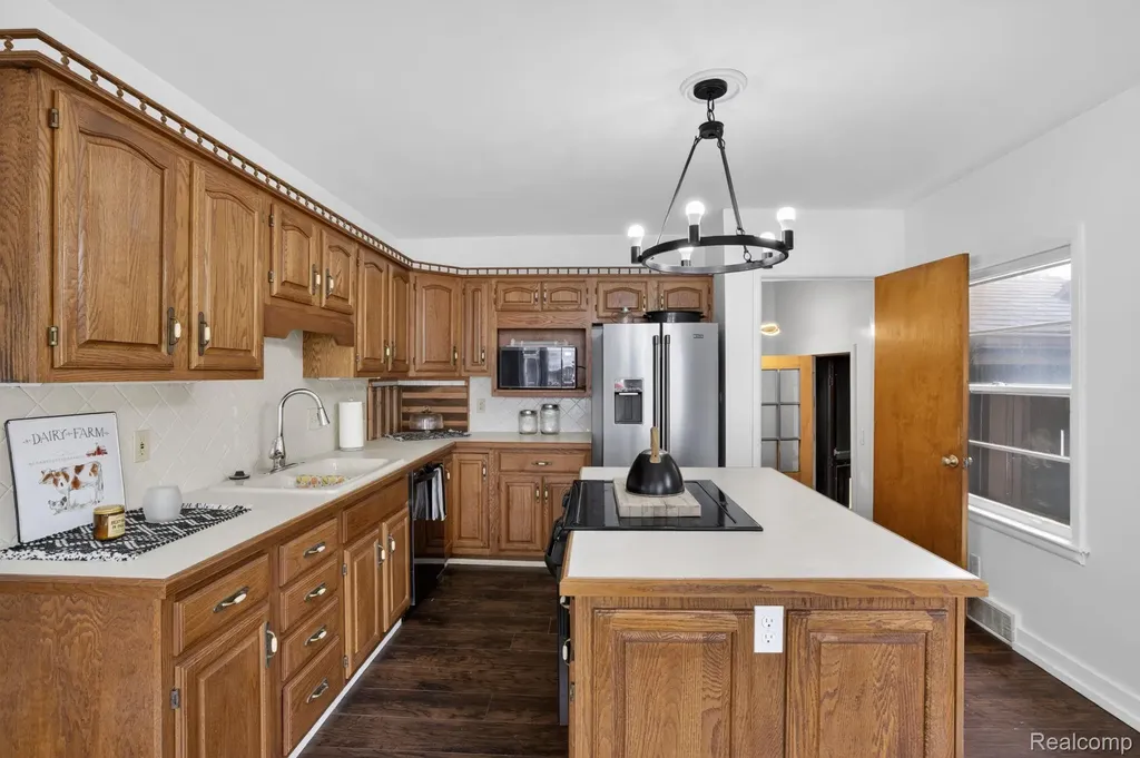 1209 Beatrice Street Flushing City MI 48433