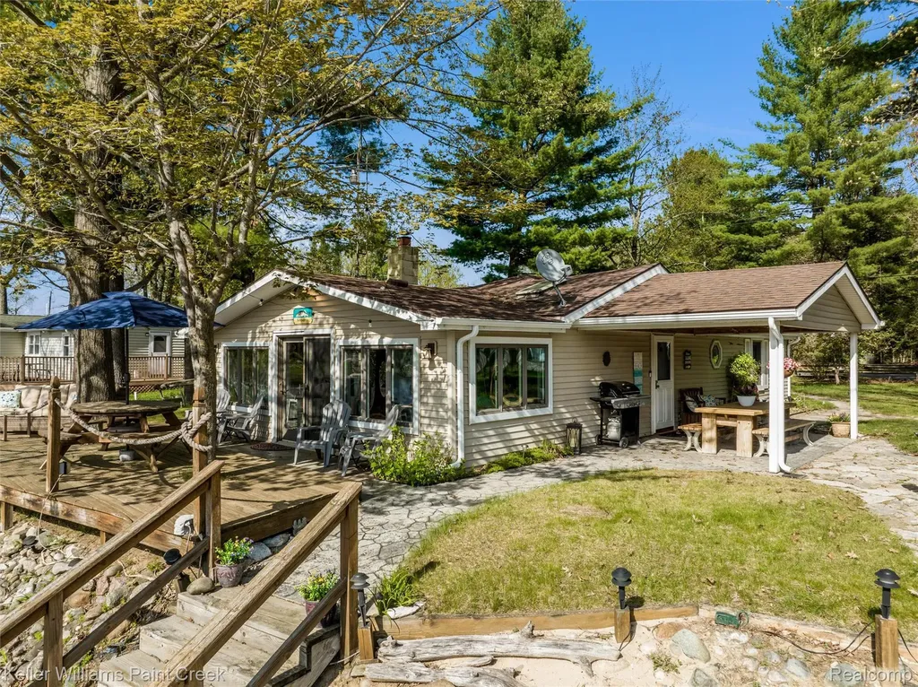 4425 Baker Road Clement Township MI 48610