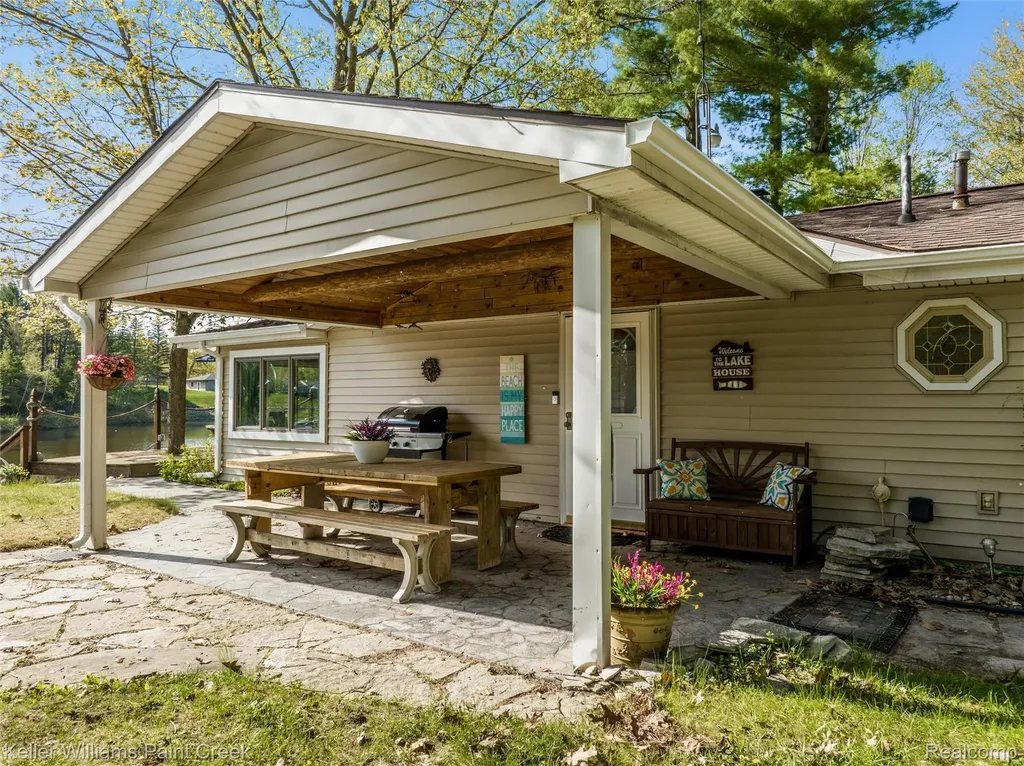 4425 Baker Road Clement Township MI 48610