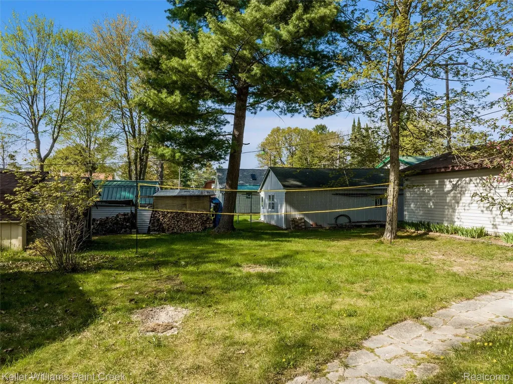 4425 Baker Road Clement Township MI 48610