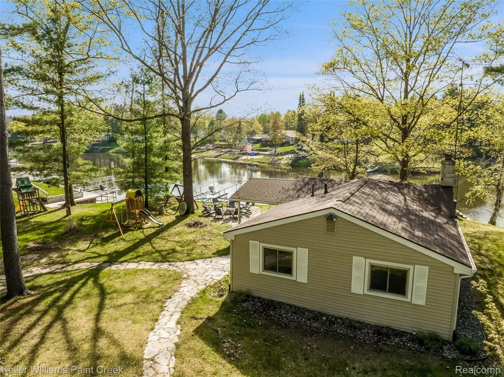 4425 Baker Road Clement Township MI 48610