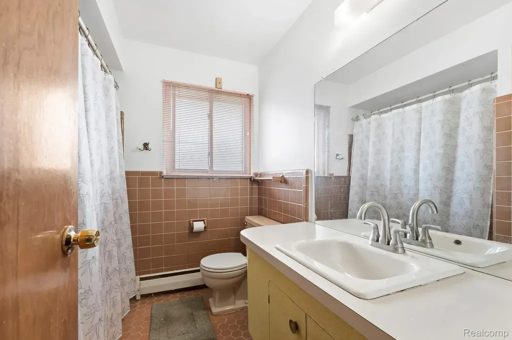 23410 Joy Road Redford Charter Township MI 48239