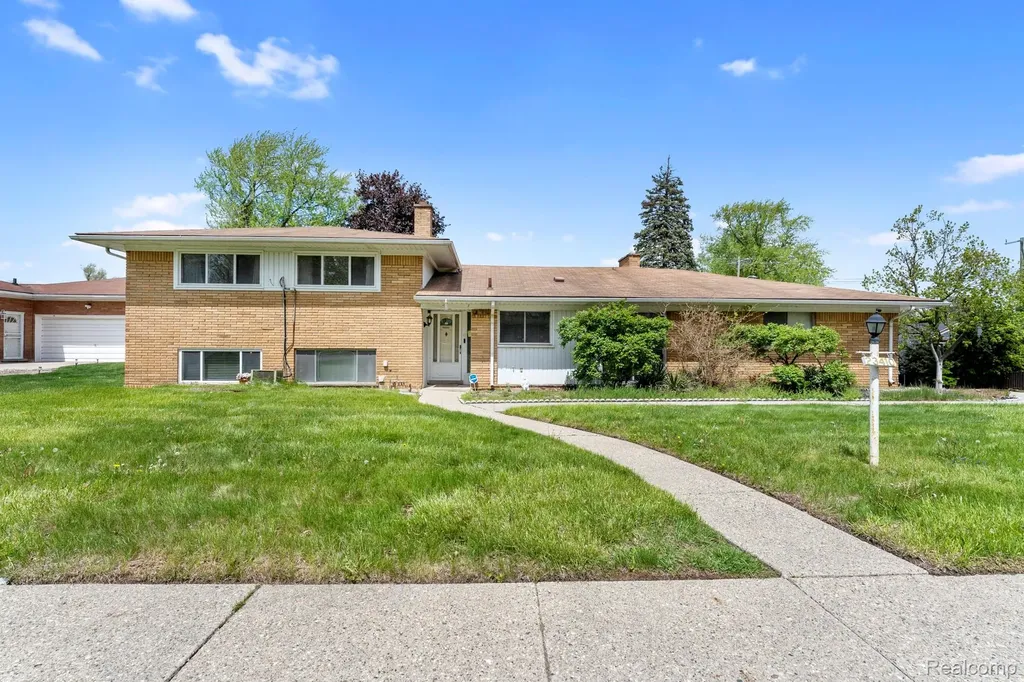 23410 Joy Road Redford Charter Township MI 48239