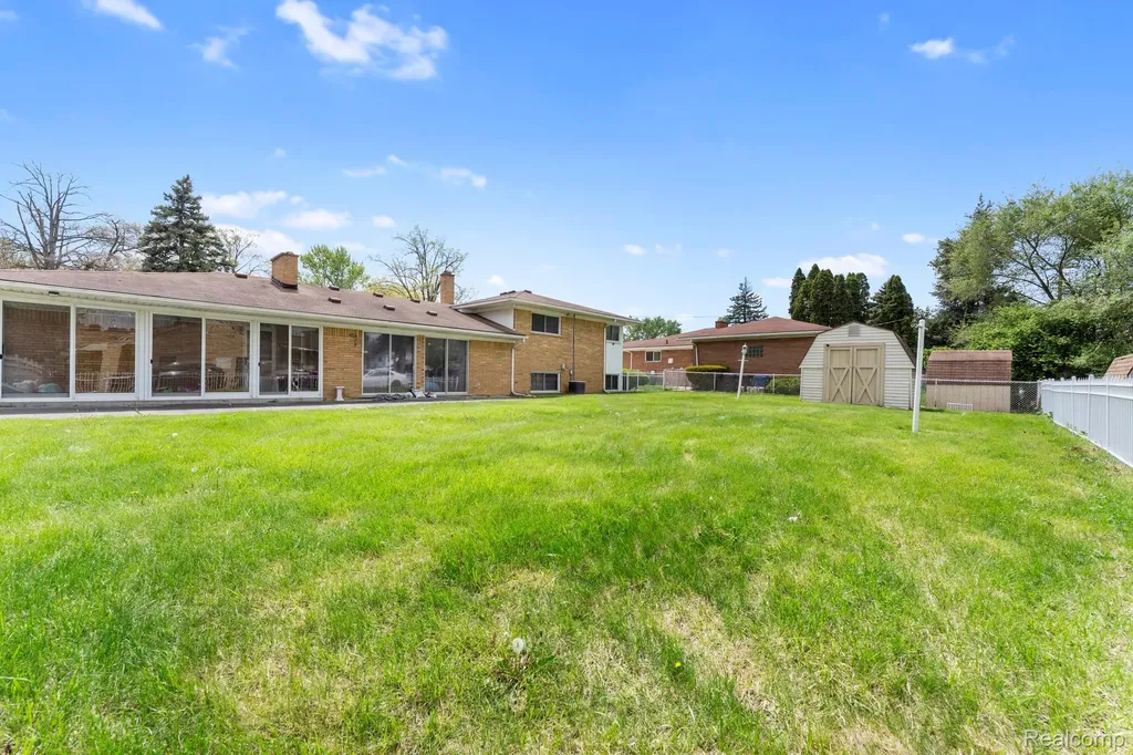 23410 Joy Road Redford Charter Township MI 48239