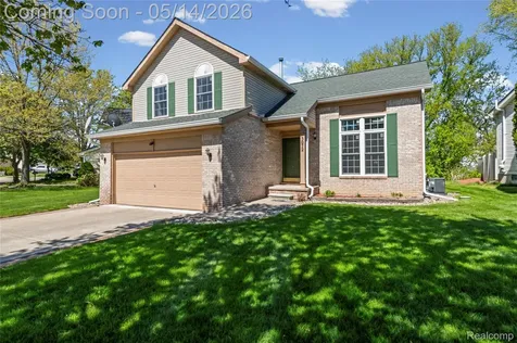 3072 Talon Circle Lake Orion Village MI 48360