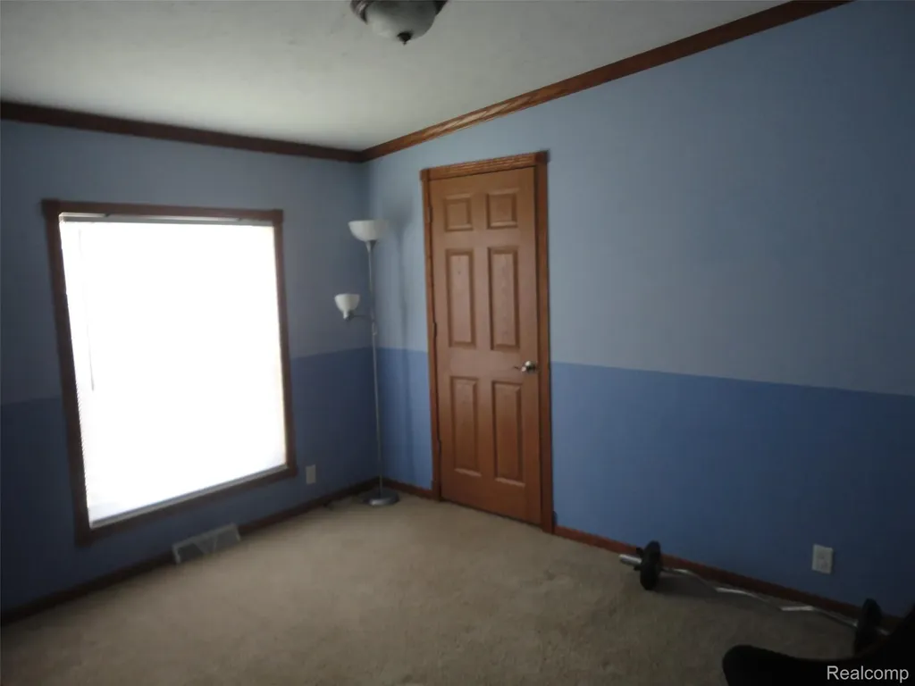 339 Blossom Circle Bedford Township MI 48133