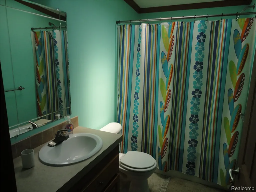 339 Blossom Circle Bedford Township MI 48133