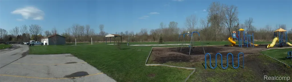 339 Blossom Circle Bedford Township MI 48133