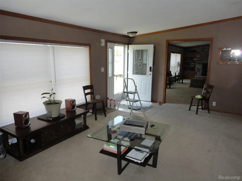 339 Blossom Circle Bedford Township MI 48133