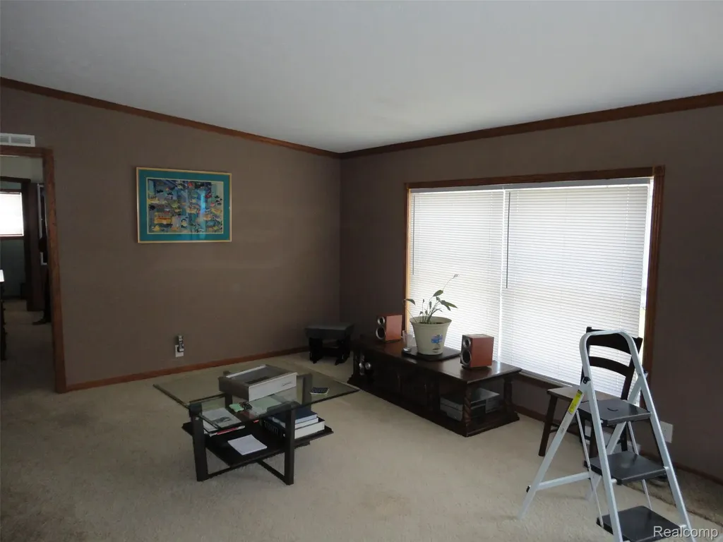 339 Blossom Circle Bedford Township MI 48133