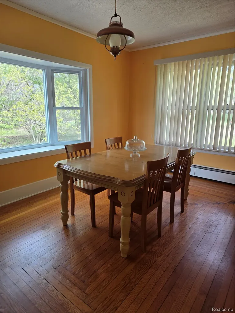 403 East Road Holly Village MI 48442
