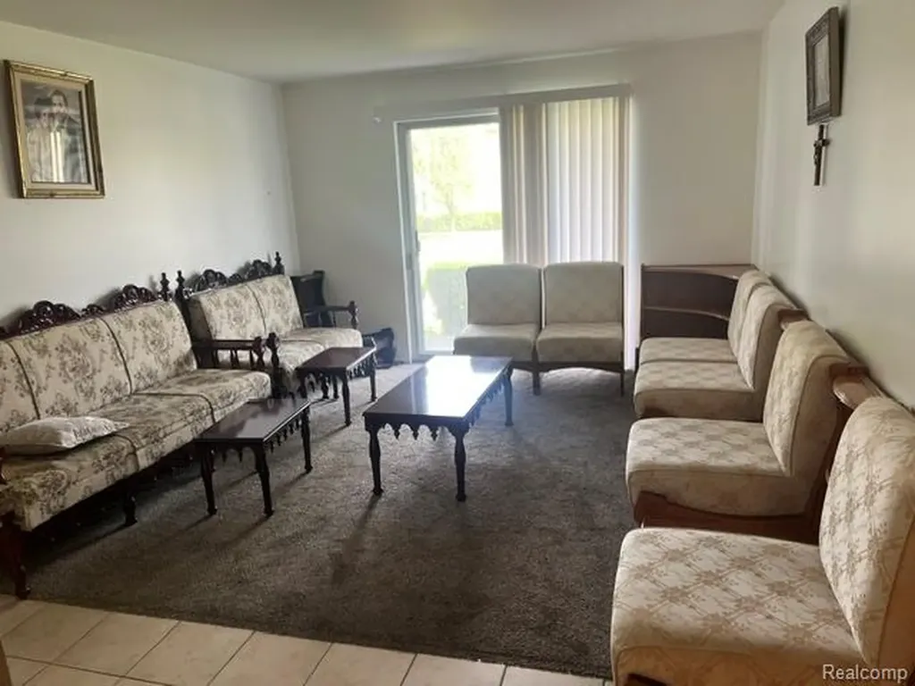 11740 Seaton Drive Sterling Heights City MI 48312