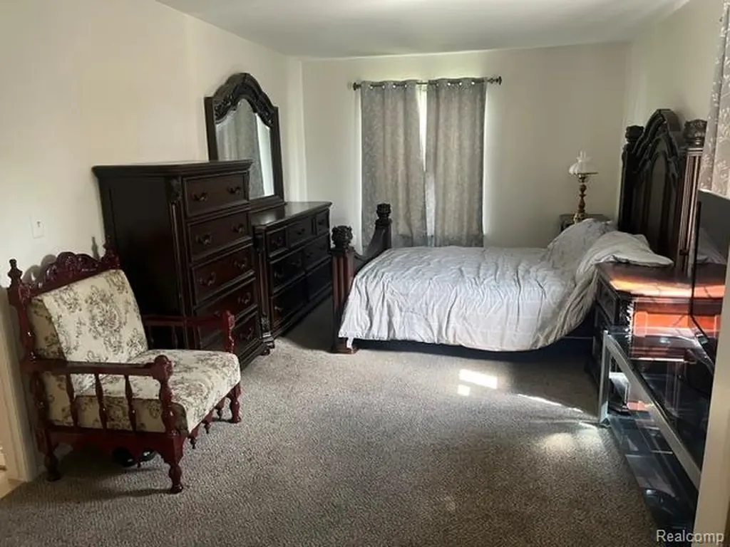 11740 Seaton Drive Sterling Heights City MI 48312