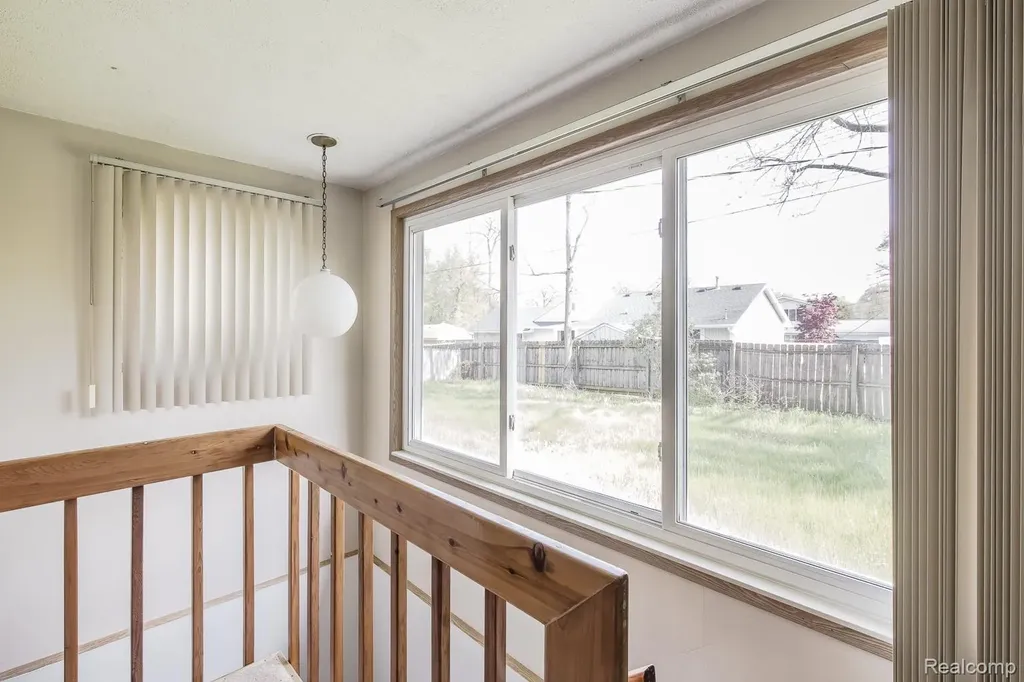 9171 Holmes Street White Lake Charter Township MI 48386