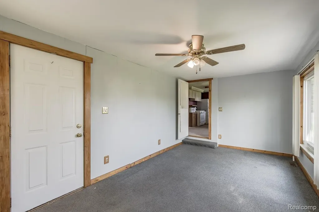 9171 Holmes Street White Lake Charter Township MI 48386